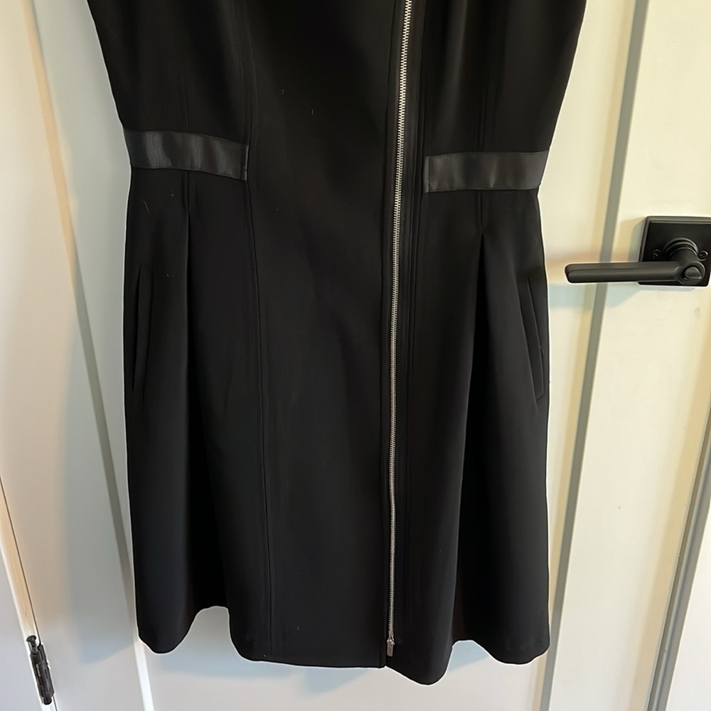 WHBM Black Zipper Front Sheath NWOT - Picture 3 of 11